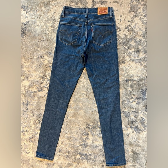 LEVI’s 721 high rise skinny jean medium wash - Picture 1 of 3